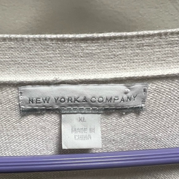 New York & Company size extra-large button up sweater - Picture 2 of 3